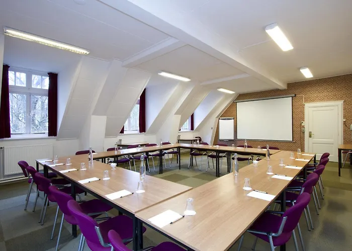 Hotel Bovendonk Business- & Eventlocatie 3*